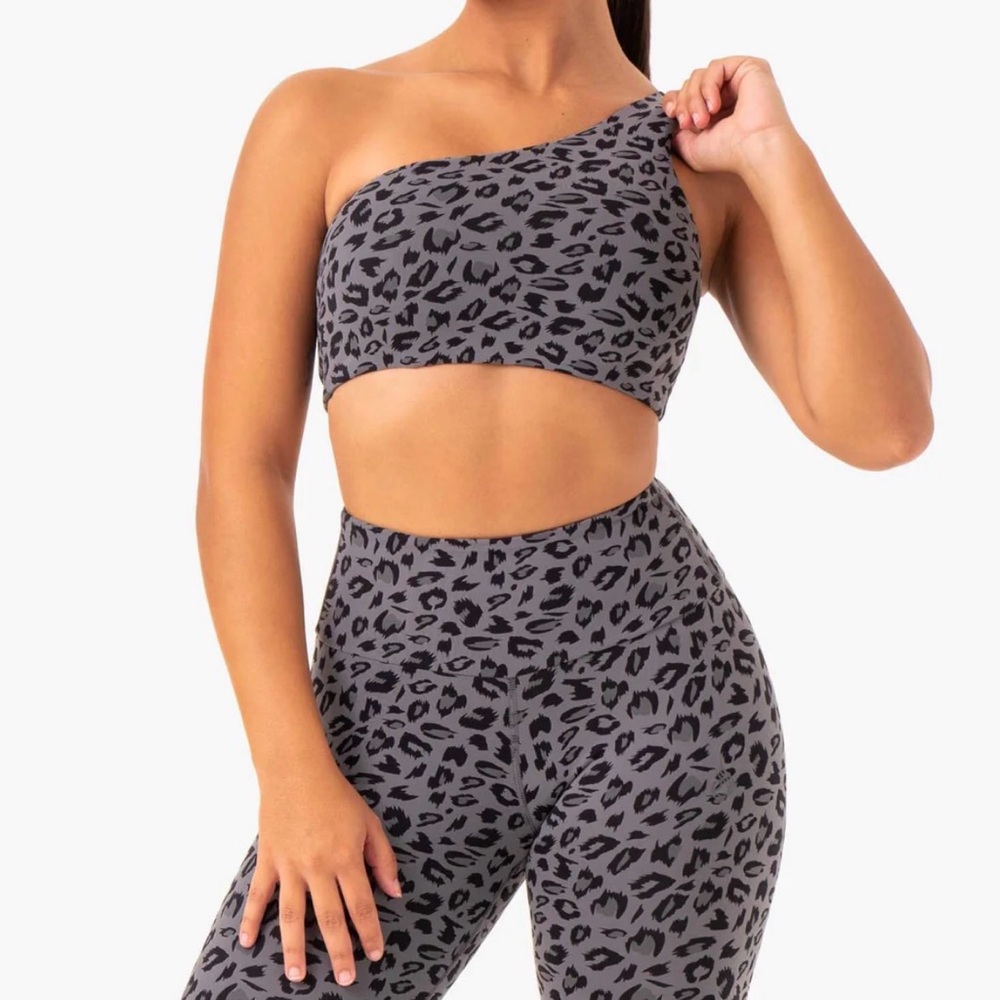ADAPT ONE SHOULDER SPORTS BRA
